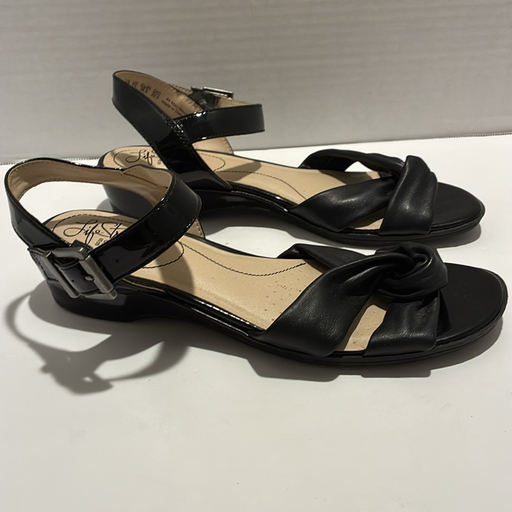 Life Stride open toe sandals
Patent Ankle strap 
Size 8.5 women’s